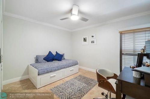 8288 Dundee Ter, Hialeah FL  33016-1405 exterior