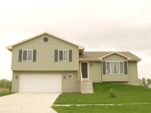3151 Cherry Blossom Dr, Ankeny, IA 50021-7201