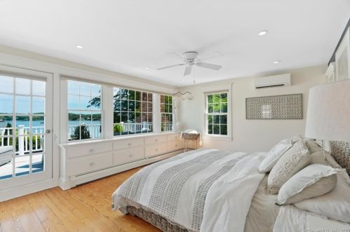 64 Elm St, Groton CT 06340-5616 exterior