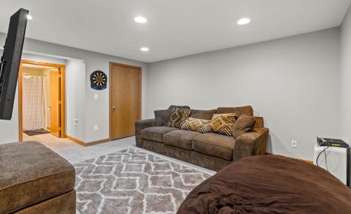 1223 Riverton Dr, Mukwonago WI  53149-1053 exterior