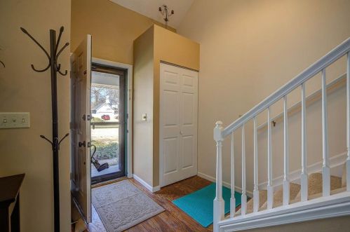 38 Christopher Dr, Miami, OH 45056-9743