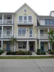 408 Driftwood Dr, Lorain, OH 44052-2083