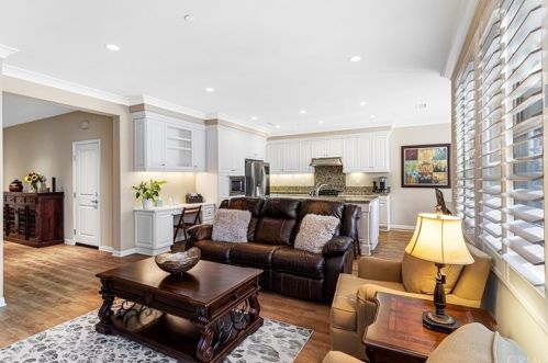 22 Norwich, Irvine, CA 92620-2148