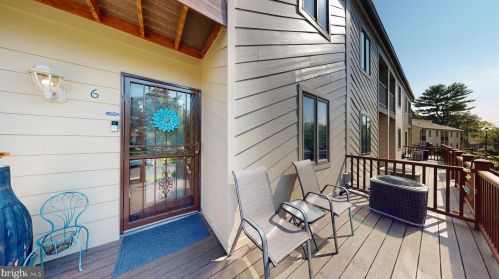 6 Chatham Ct, Dover DE  19901-3909 exterior