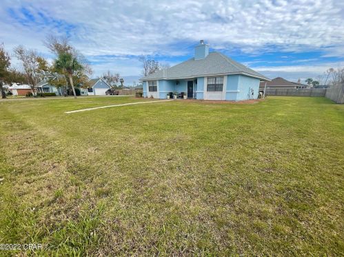 2201 Pentland Rd, Lynn Haven, FL 32444-5360
