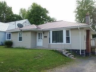20 Grant St, Massena Center, NY 13662-2236