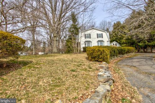 2615 Marietta Ave, Lancaster, PA 17601-2226