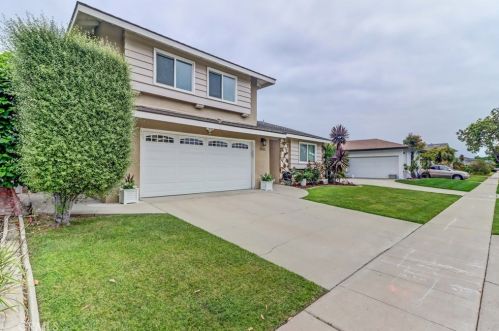 3466 Fela Ave, Long Beach, CA 90808-3209