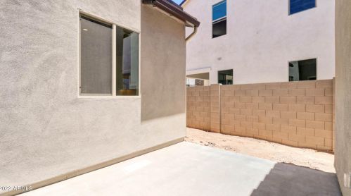 5120 Woodridge Dr, Scottsdale AZ  85254-7504 exterior