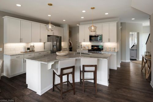 11335 Brookview Rd, Saint Paul, MN 55129-9241