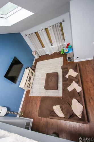 42 Front Ct, Old Bridge NJ  08857-1943 exterior