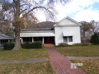 114 12th St, Oakdale, LA 71463-2639