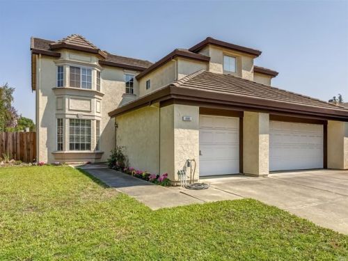698 Windsor Dr, Benicia, CA 94510-3747