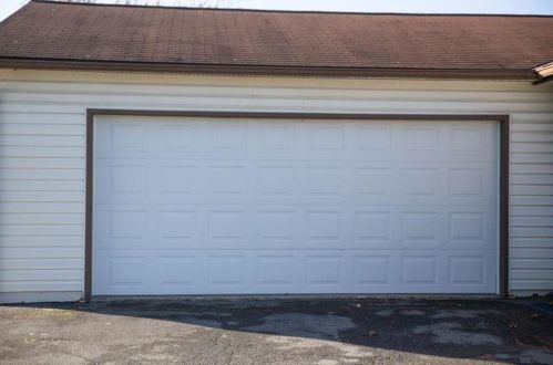 698 Dogwood Rd, Walnutport PA 18088-9522 exterior