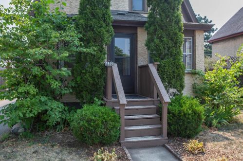 2519 Jefferson St, Minneapolis, MN 55418-2840