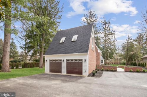 2 Campbelton Cir, Princeton NJ  08540-3010 exterior