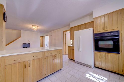 5 Bramble Bush Dr, Niantic CT  06357-1802 exterior