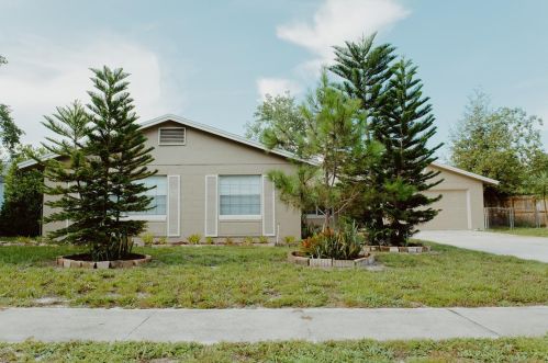 3217 Timothy St, Apopka FL  32703-6047 exterior