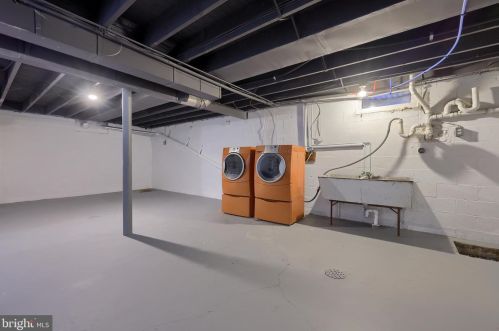 124 Millersville Rd, Lancaster PA  17603-4220 exterior