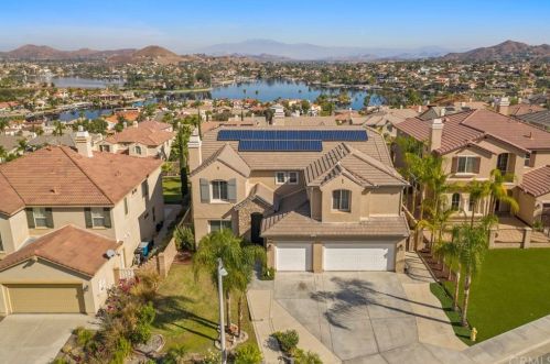 11 Via Niccolo Ct, Lake Elsinore, CA 92532-0147