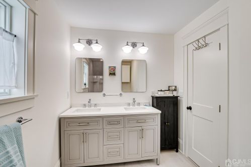 24 William St, Metuchen NJ  08840-1822 exterior