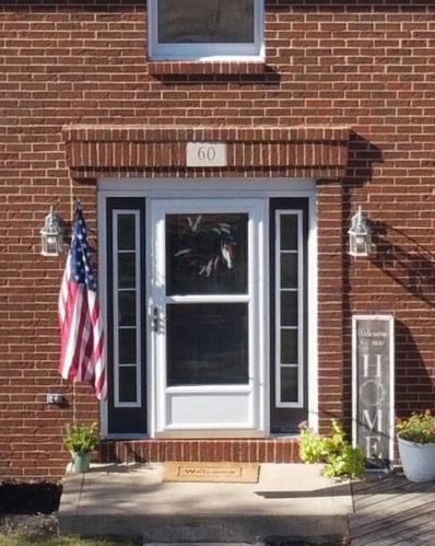 60 Concord Ct, Johnstown, OH 43031-9490