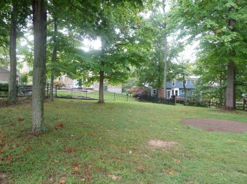 6812 Upland Ct, Florence, KY 41042-1148
