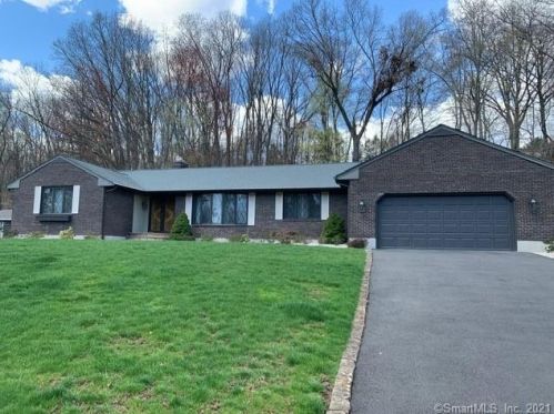 66 Sabina Dr, Southington, CT 06489-2448
