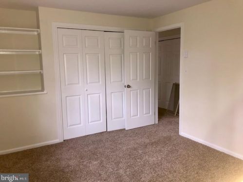 19 Lexington Ct, Charles Town WV  25414-5038 exterior