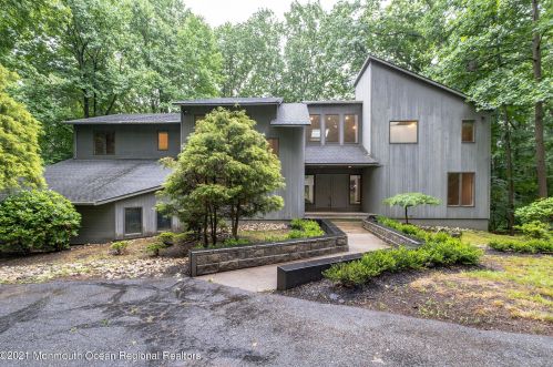 18 Marseille Ter, Morganville NJ  07751-9774 exterior