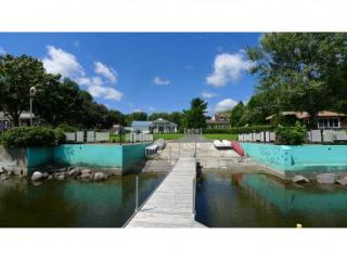 18 Cedar St, Alburgh, VT 05440-4015