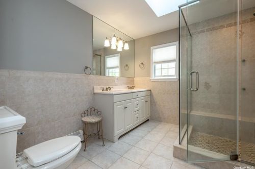 59 Reilly St, West Islip NY  11795-1044 exterior