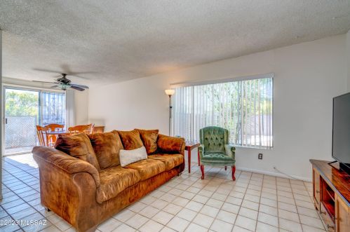 9309 Old Spanish Trl, Tucson AZ  85710-6640 exterior