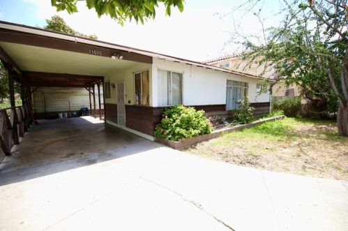 11010 Pope Ave, Lynwood, CA 90262-3014