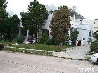 162 Penn St, East Atlantic Beach NY  11561-4125 exterior