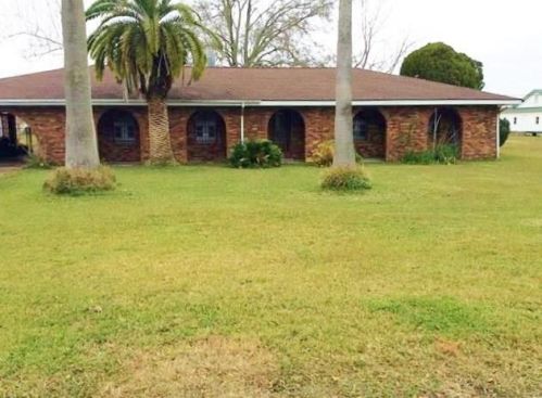 150 Nicholas St, Hahnville, LA 70057-2428