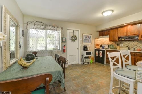 244 Conklintown Rd, Skyline Lakes NJ  07456-2419 exterior