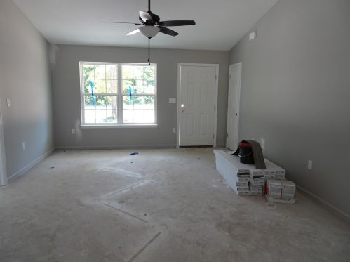 49 Lake Cir, Defuniak Springs, FL 32433-4088