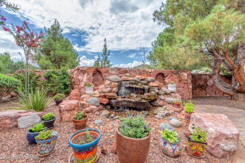 1295 Verde Valley School Rd, Sedona, AZ 86351-7672