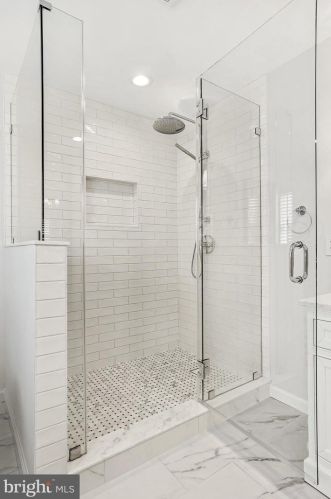 3211 Winter Sun Ter, Herndon VA  20171-1939 exterior