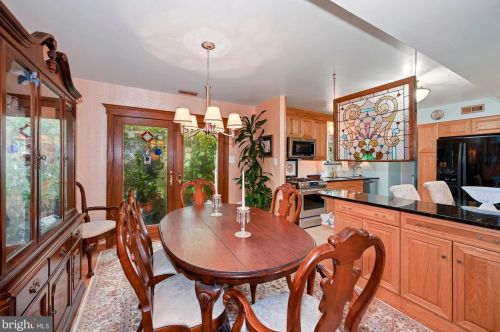 8315 Collins Ave, Camden NJ  08109-3568 exterior