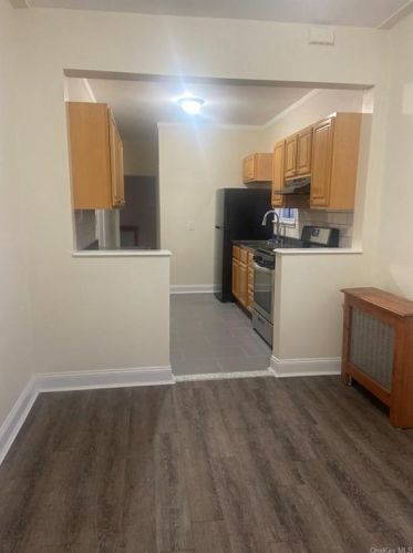 1525 Purdy St, Bronx NY  10462-4214 exterior