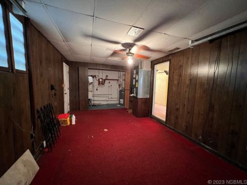 907 Derbyshire Rd, Daytona Beach FL 32117-3802 exterior