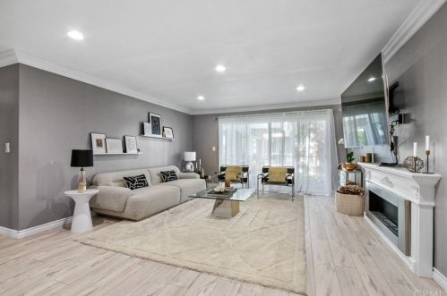 101 Scholz Plz, Newport Beach, CA 92663-2658