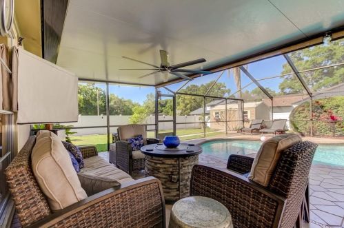 17606 Whistling Ln, Lutz FL  33549-5603 exterior