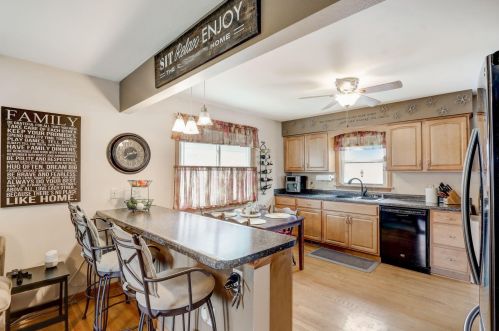 3221 98, Milwaukee WI 53214-2637 exterior