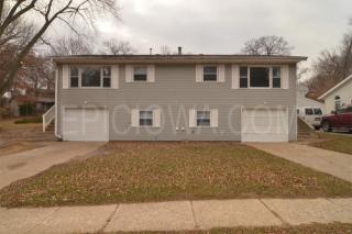 1100 Westwood Dr, Cedar Rapids IA  52405-2122 exterior