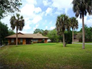 3330 Aurora Rd, Melbourne, FL 32934-8140