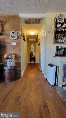 518 Cranes Gap Rd, Carlisle PA  17013-9602 exterior