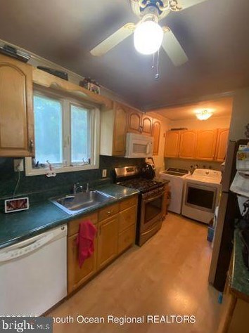 134 Huntley Ave, Berkeley Township NJ  08721-1318 exterior